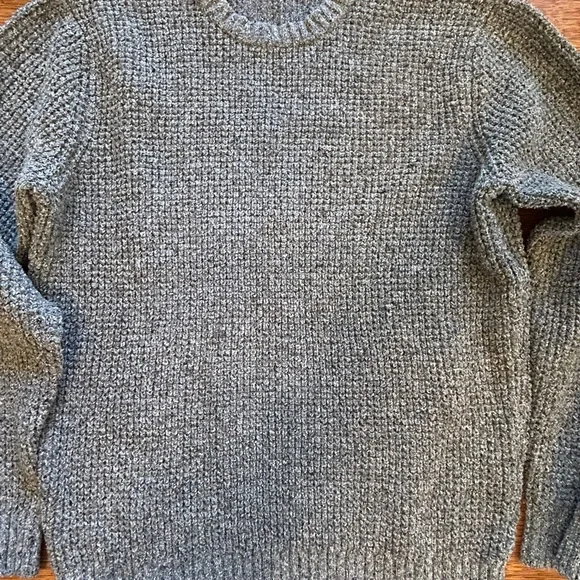 Wellen Gray Knit Sweater - Picture 2 of 5
